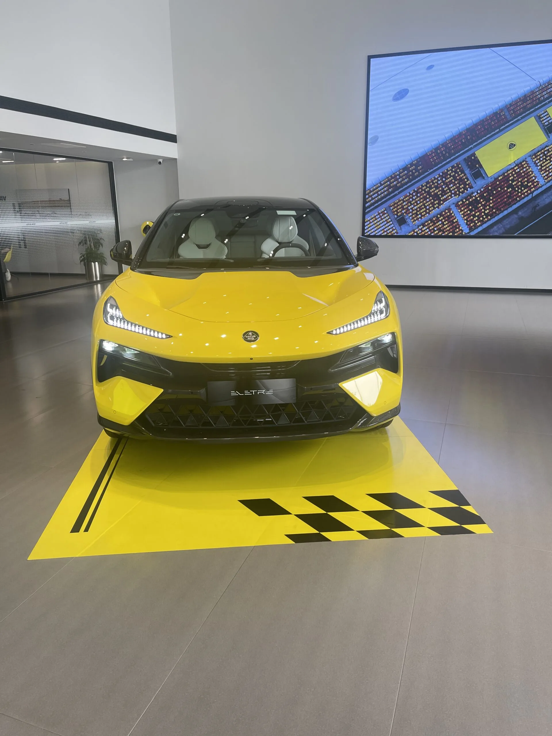 Lotus Eletre R+ ENON Cars