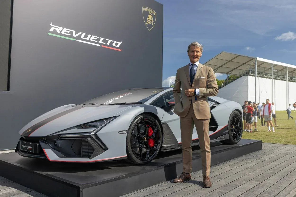 Lamborghini Electrifies Goodwood Festival of Speed with Revuelto and Urus SE