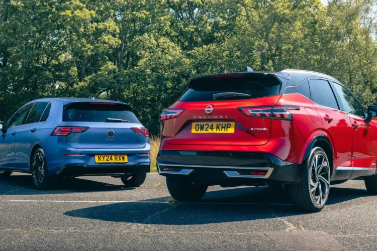 Comparing the Volkswagen Golf and Nissan Qashqai: Which is the Best Normal Car for You?