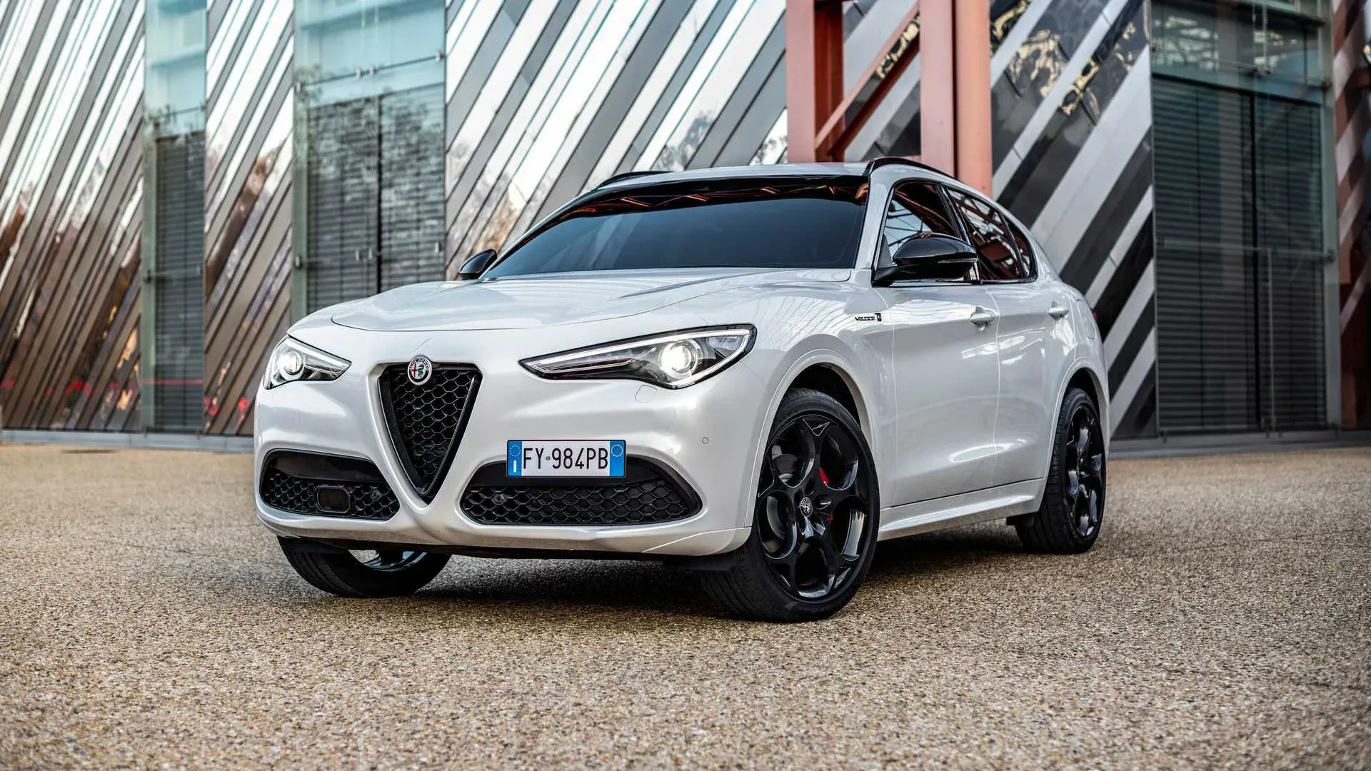 Alfa Romeo Stelvio: The Ideal Blend of Family Comfort and Thrilling Performance