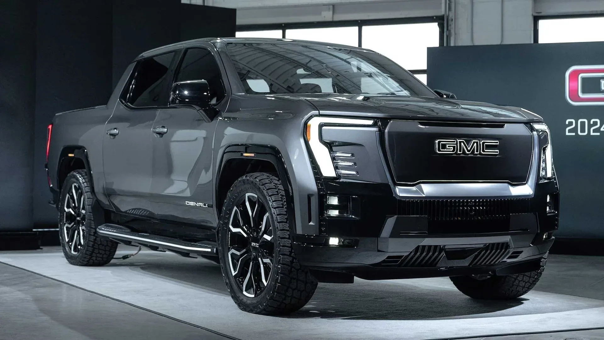 2025 GMC Sierra EV Denali: Redefining Electric Pickup Trucks