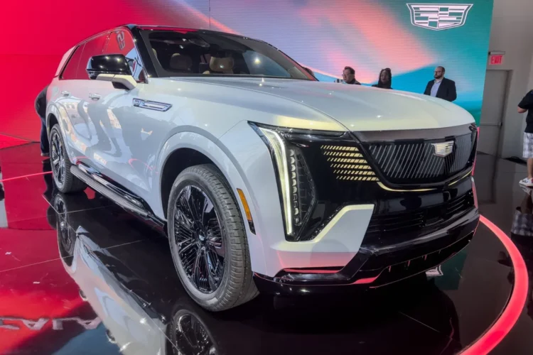 2025 Cadillac Escalade Redefines Luxury SUV Design and Performance