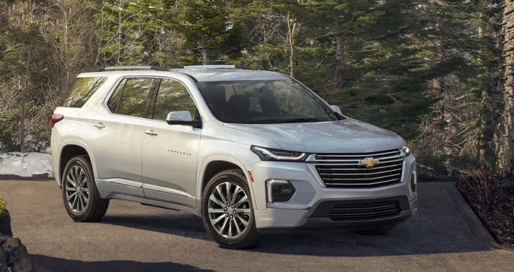 2025 Chevrolet Traverse RS Redefines Luxury and Performance in SUVs