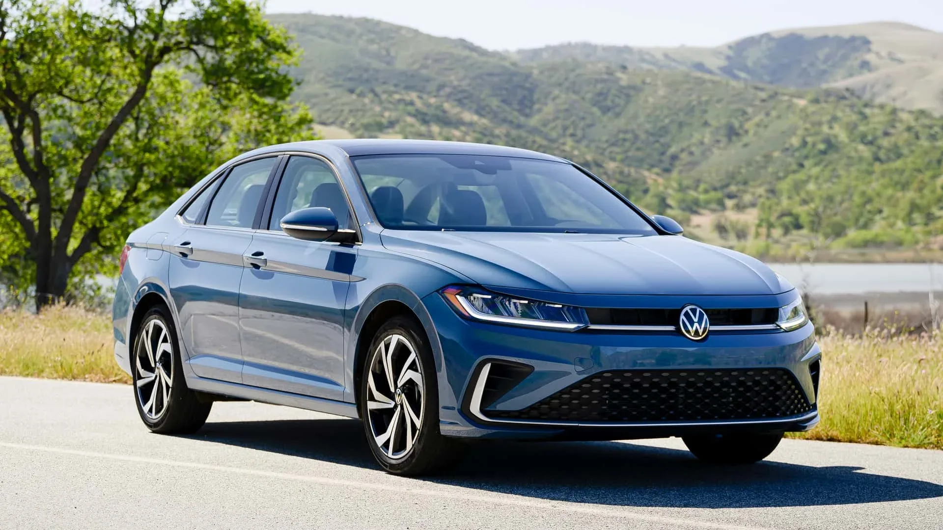 Discovering What Sets the 2025 Volkswagen Jetta SEL Apart