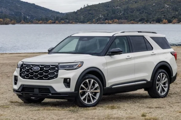 2025 Ford Explorer Platinum: Innovations and Features Revealed