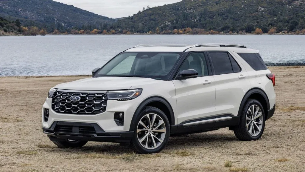 2025 Ford Explorer Platinum: Innovations and Features Revealed