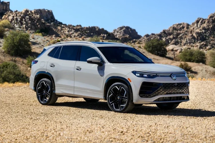Volkswagen Tiguan SEL R-Line 2025: Luxury Meets Versatility