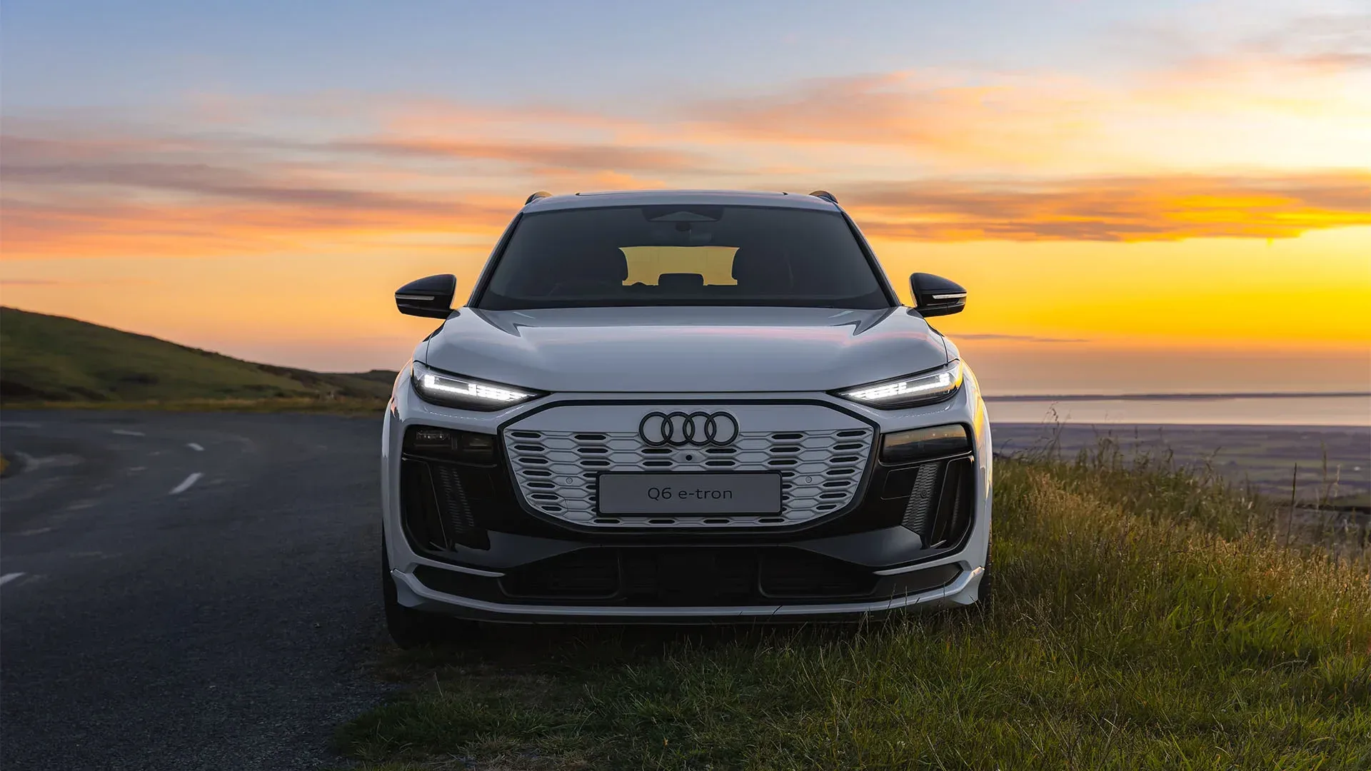 Audi Q6 e-tron 2025: A New Era of Electric Luxury