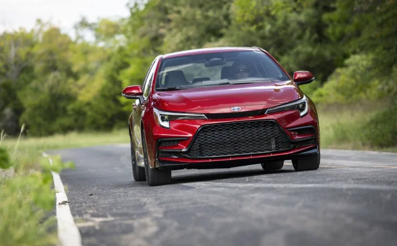 Luxury Crossovers Redefine Soft-Roading: Exploring the 2025 Toyota Corolla Hybrid AWD and More