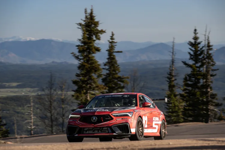 Acura Integra Type S climbs Pikes Peak with performance and precision
