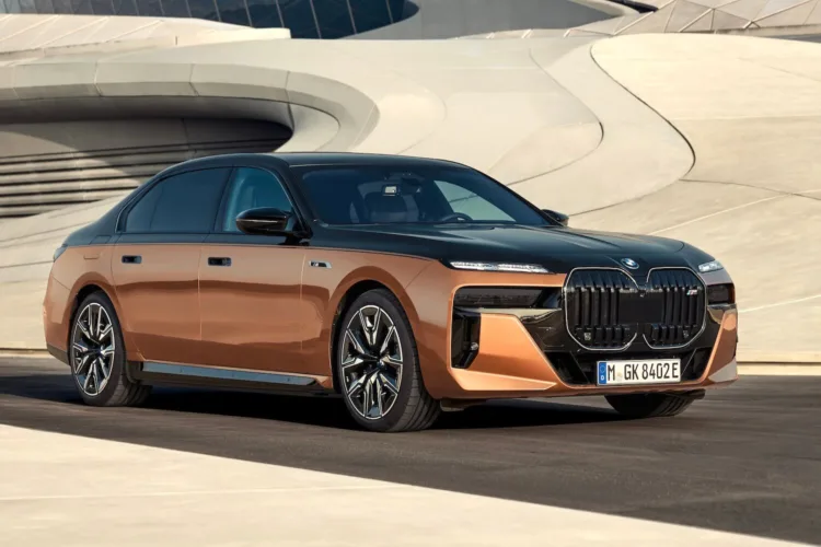 BMW i7 M70 xDrive review redefining electric luxury and performance