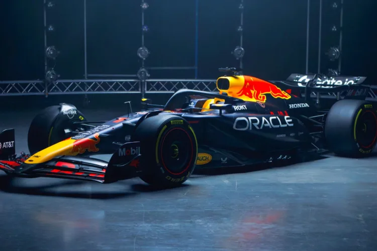 Formula 1 behind the speed exploring the heart and technology of F1 racing
