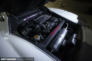 “mitsuoka orochi sports car engine view”